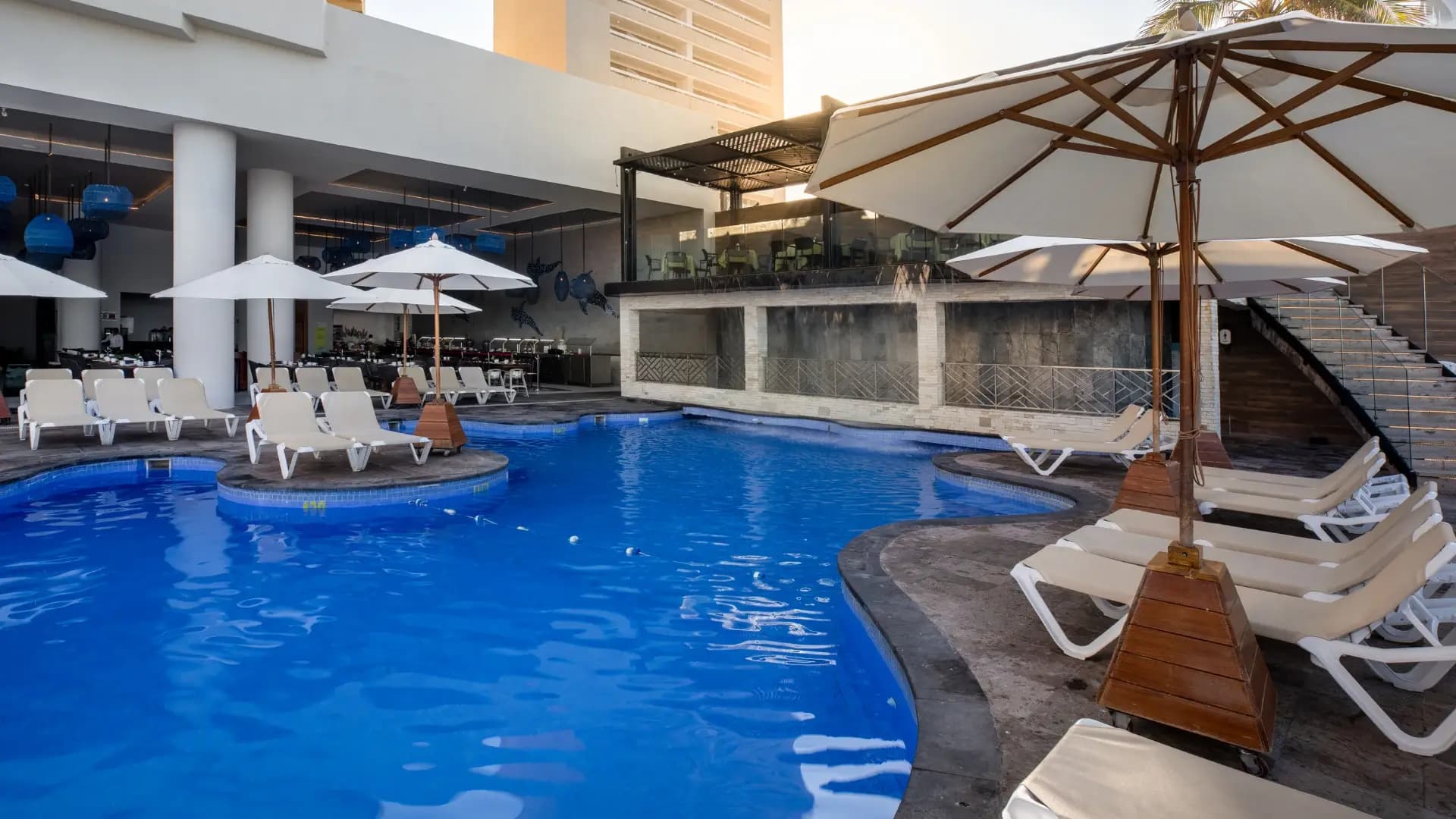 Contacto Royal Villas Resort