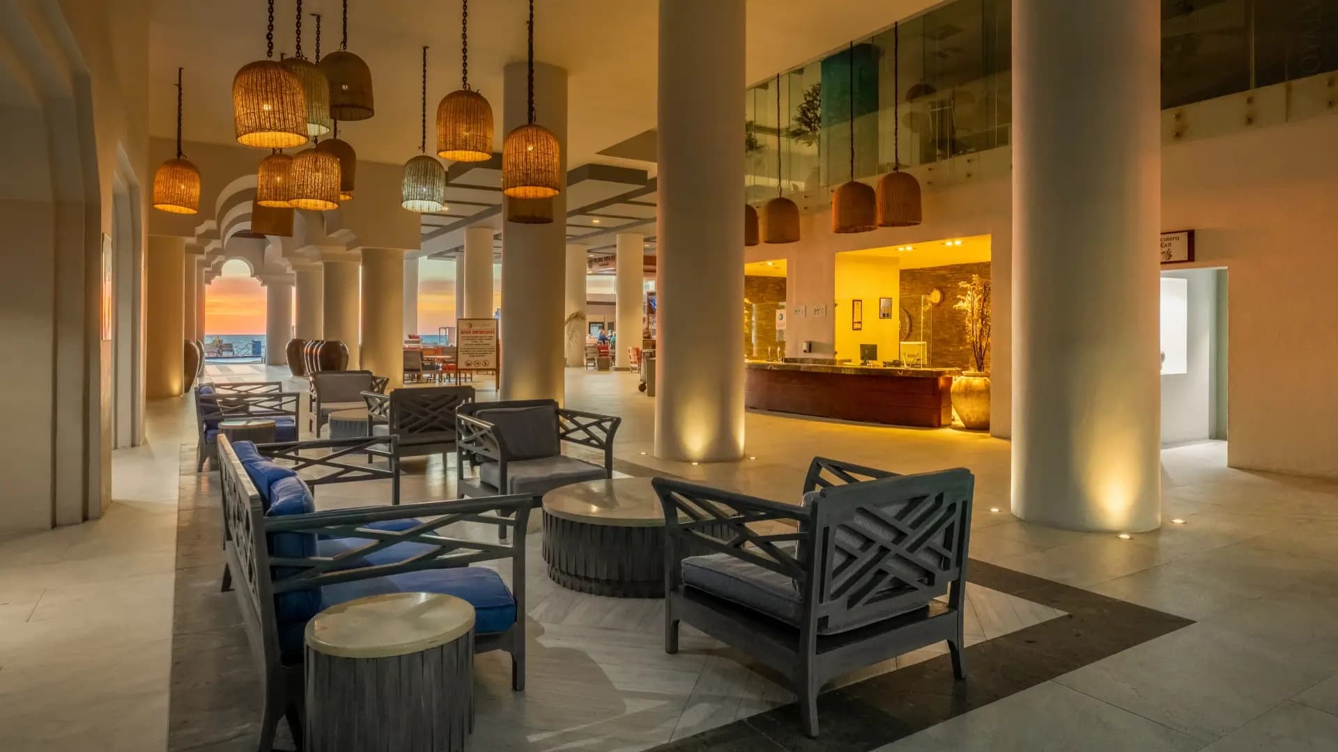 Recepción de Royal Villas Resort Mazatlán